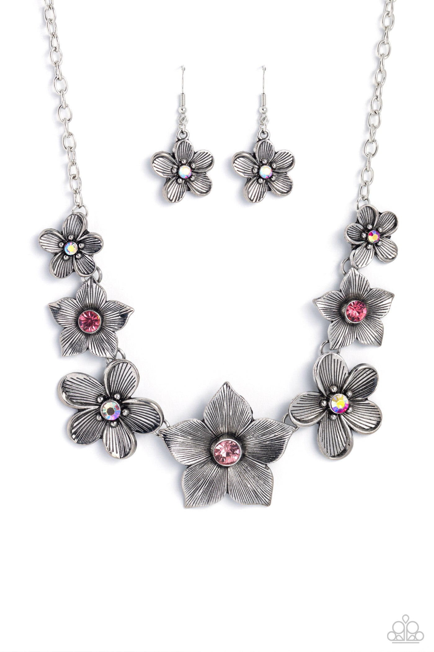 Paparazzi Free FLORAL