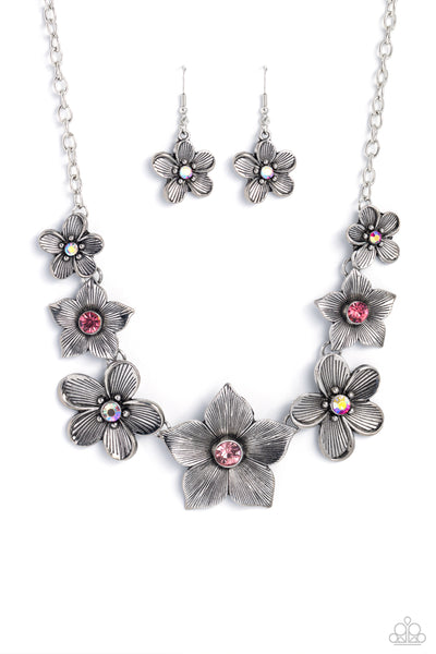 Paparazzi Free FLORAL