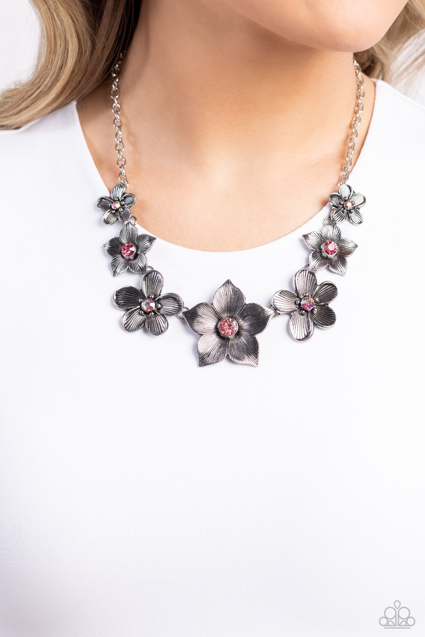 Paparazzi Free FLORAL