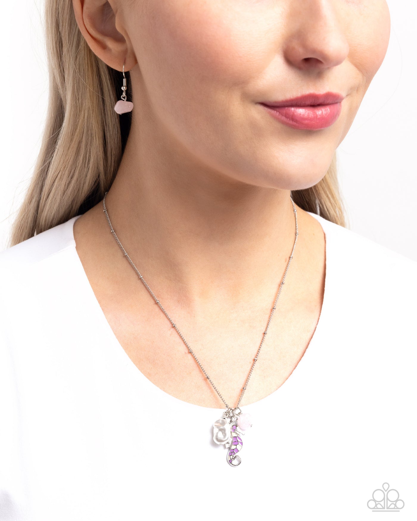 Paparazzi Seahorse Shimmer - Purple