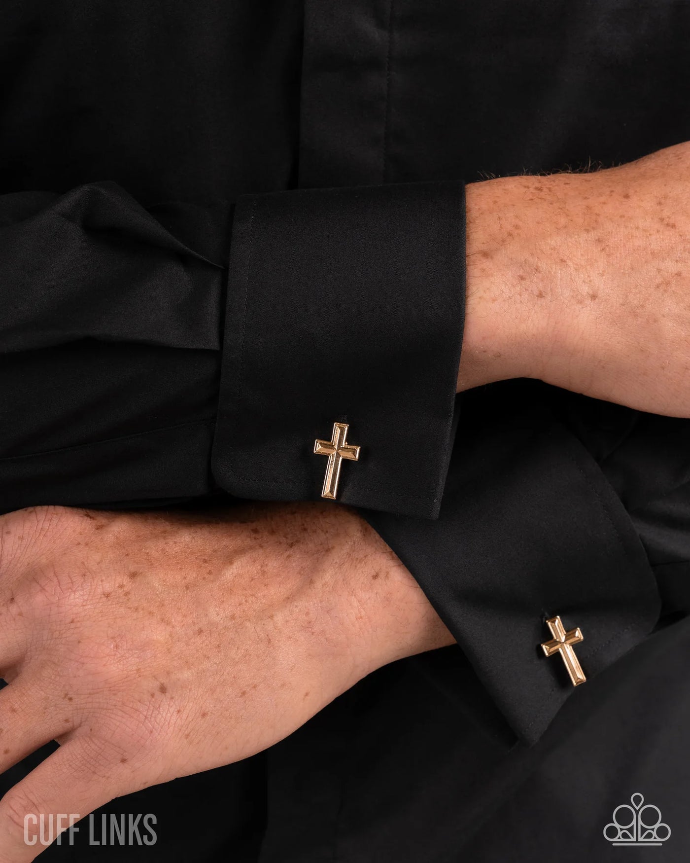 Paparazzi Crowning Cuff Links - Gold