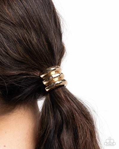 Paparazzi Crimped Celebrity - Gold