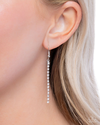 Paparazzi Chic Cohort - White