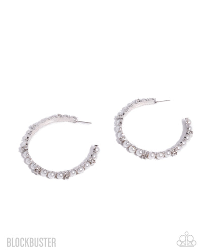 Paparazzi Classical Ballet - White