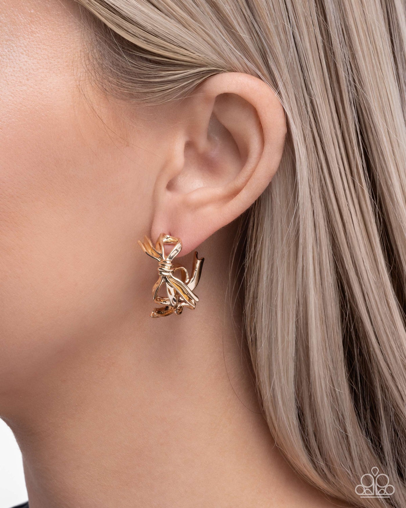 Paparazzi Coquette Catwalk - Gold