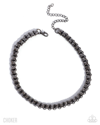 Paparazzi Double Demand - Black