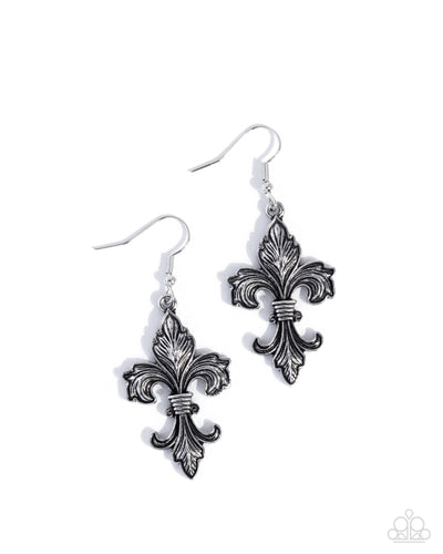 Paparazzi Fancy Fleur-De-Lis - Silver