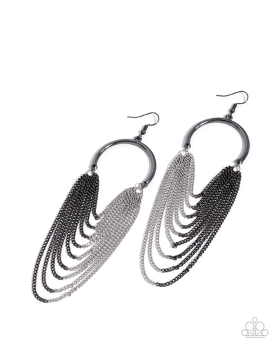 Convention 2025 Paparazzi ♥ Focused Fringe - Black ♥ Earrings