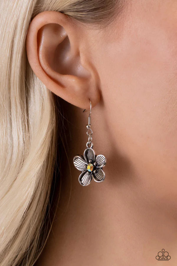 Paparazzi Free FLORAL