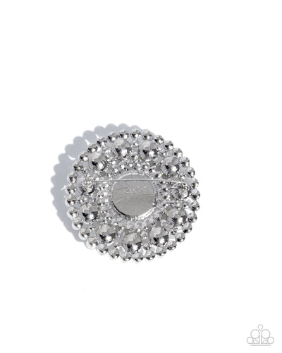 Paparazzi Posh Paladin - White