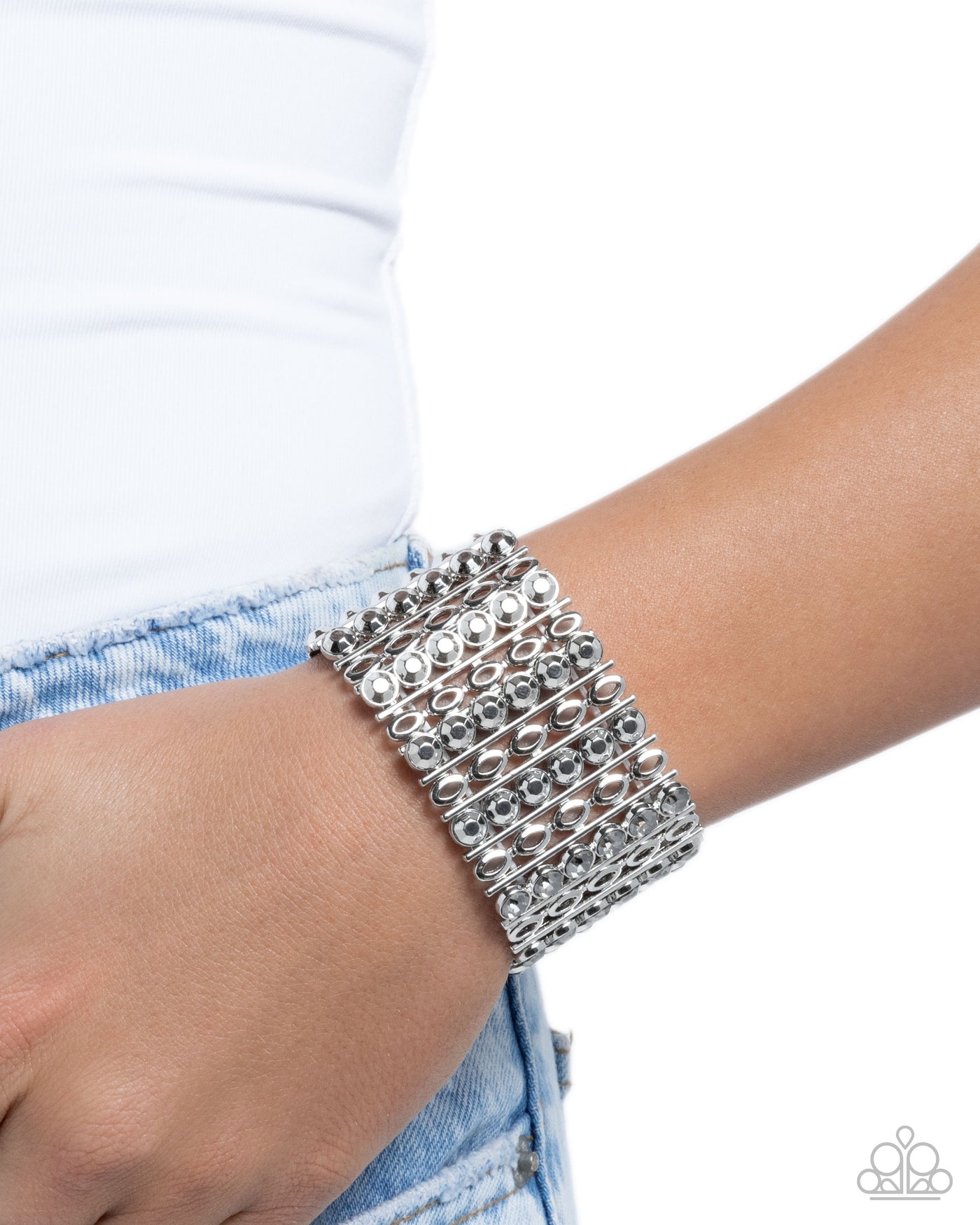 Paparazzi Reflective Rows - Silver