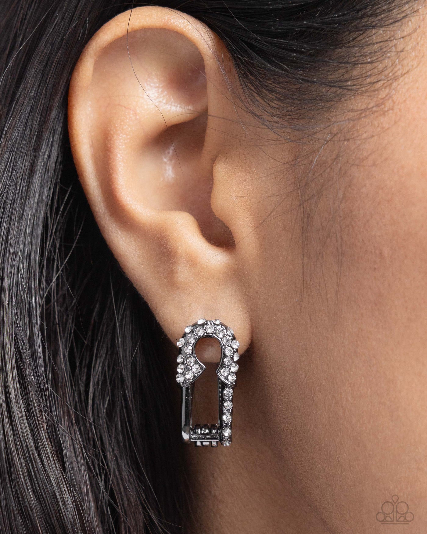 Paparazzi Safety Pin Secret