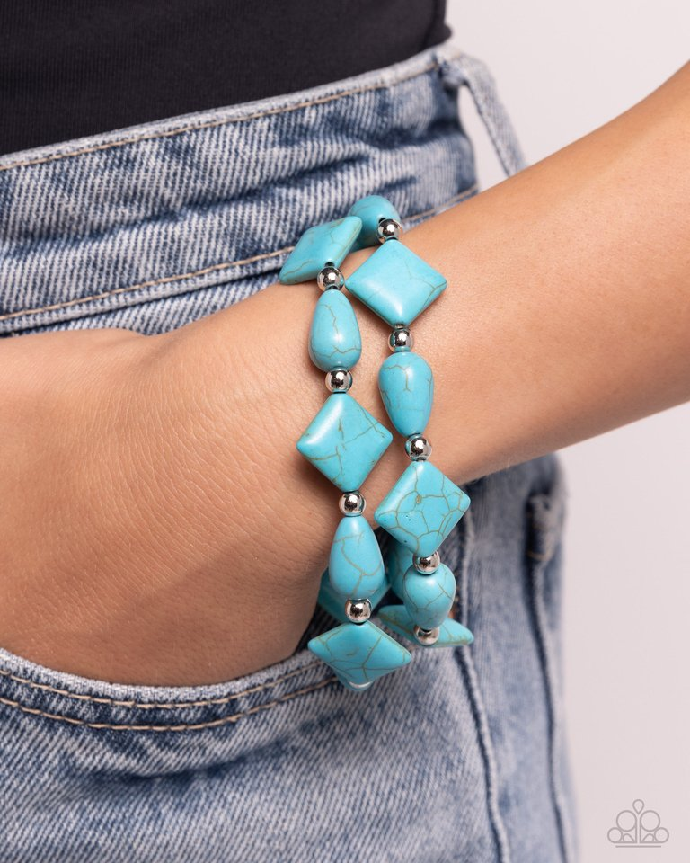 Paparazzi EARTHY Riser - Blue