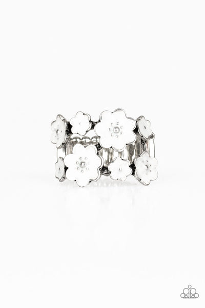 Paparazzi Floral Crowns - White Flowers - Dainty Band Ring