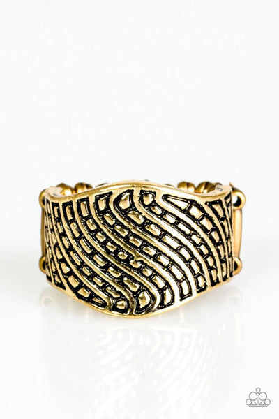 Paparazzi ♥ Desert Waves - Brass ♥ Ring
