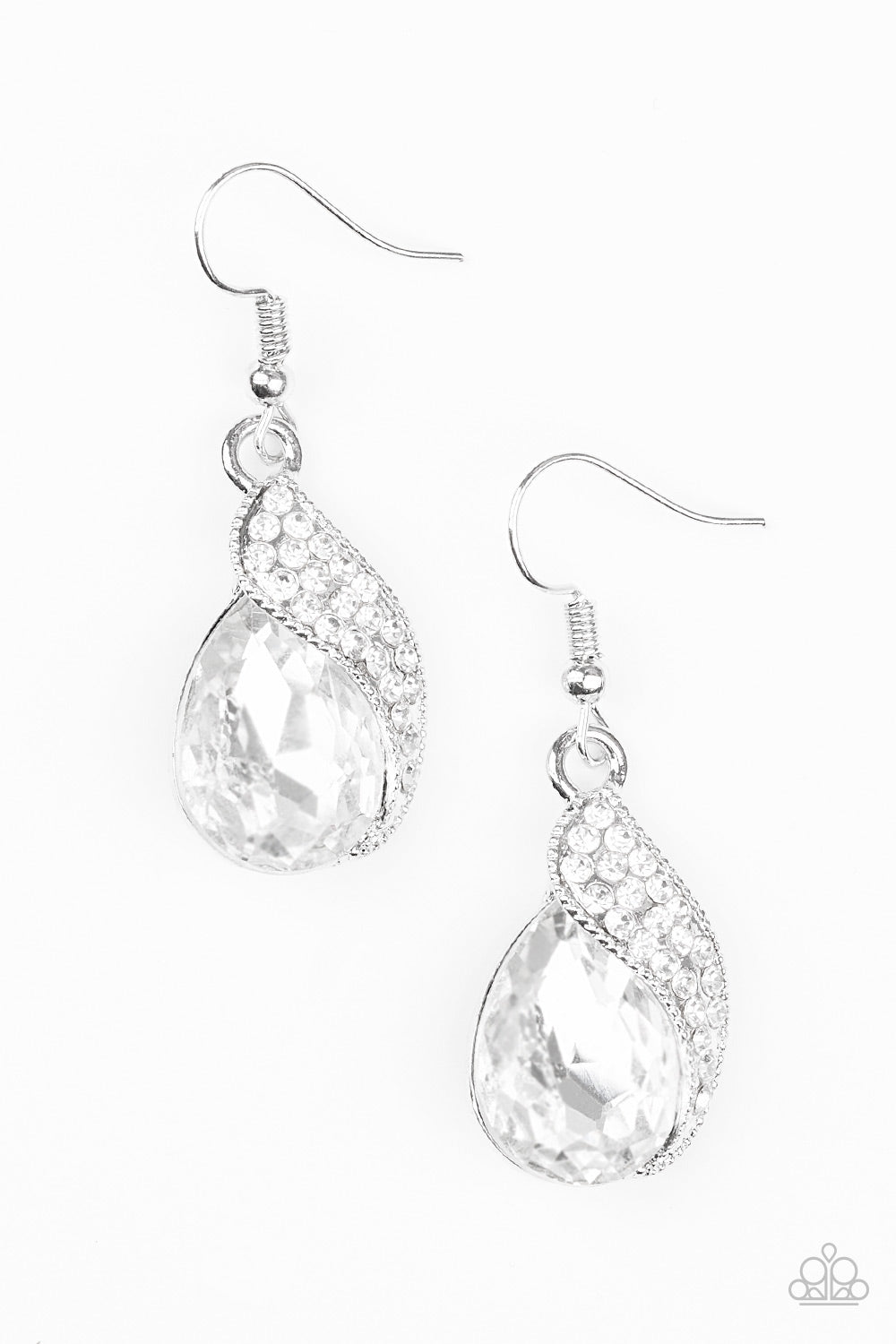 Paparazzi Easy Elegance - White