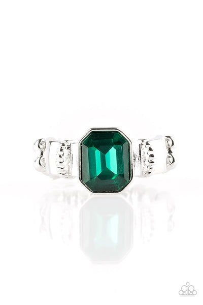 Paparazzi Accesories Regal Relic - Green