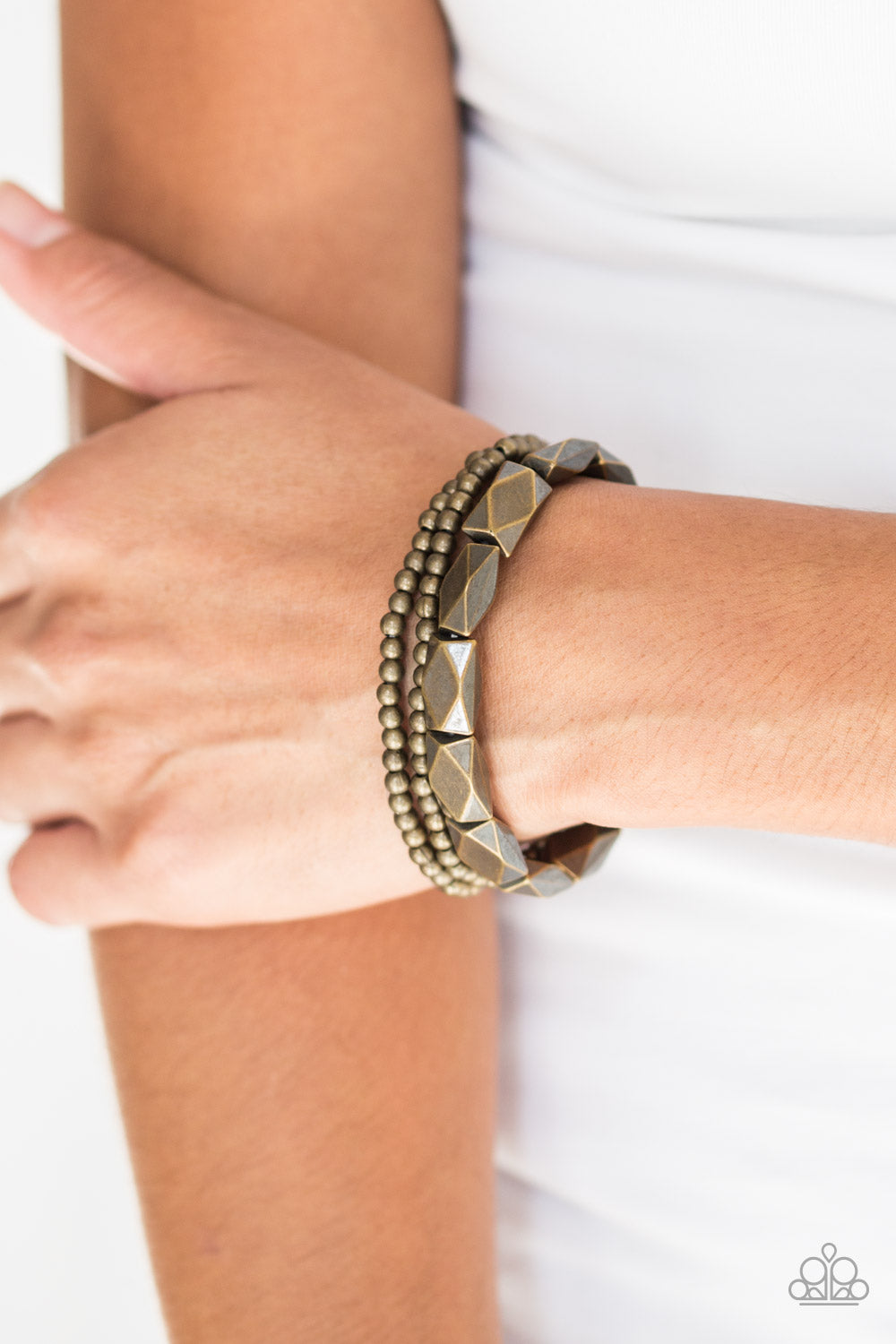 Paparazzi Metal Movement - Brass