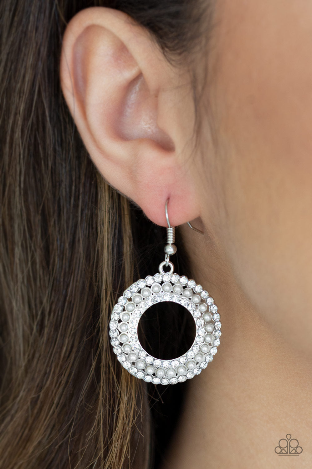 Paparazzi Sparkle Splurge - white