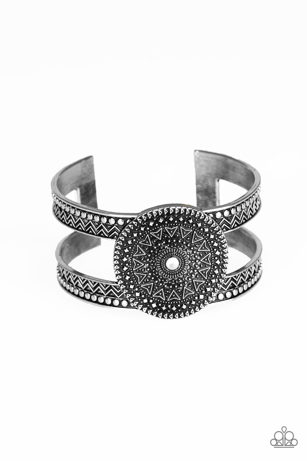 Paparazzi Texture Trade - Silver