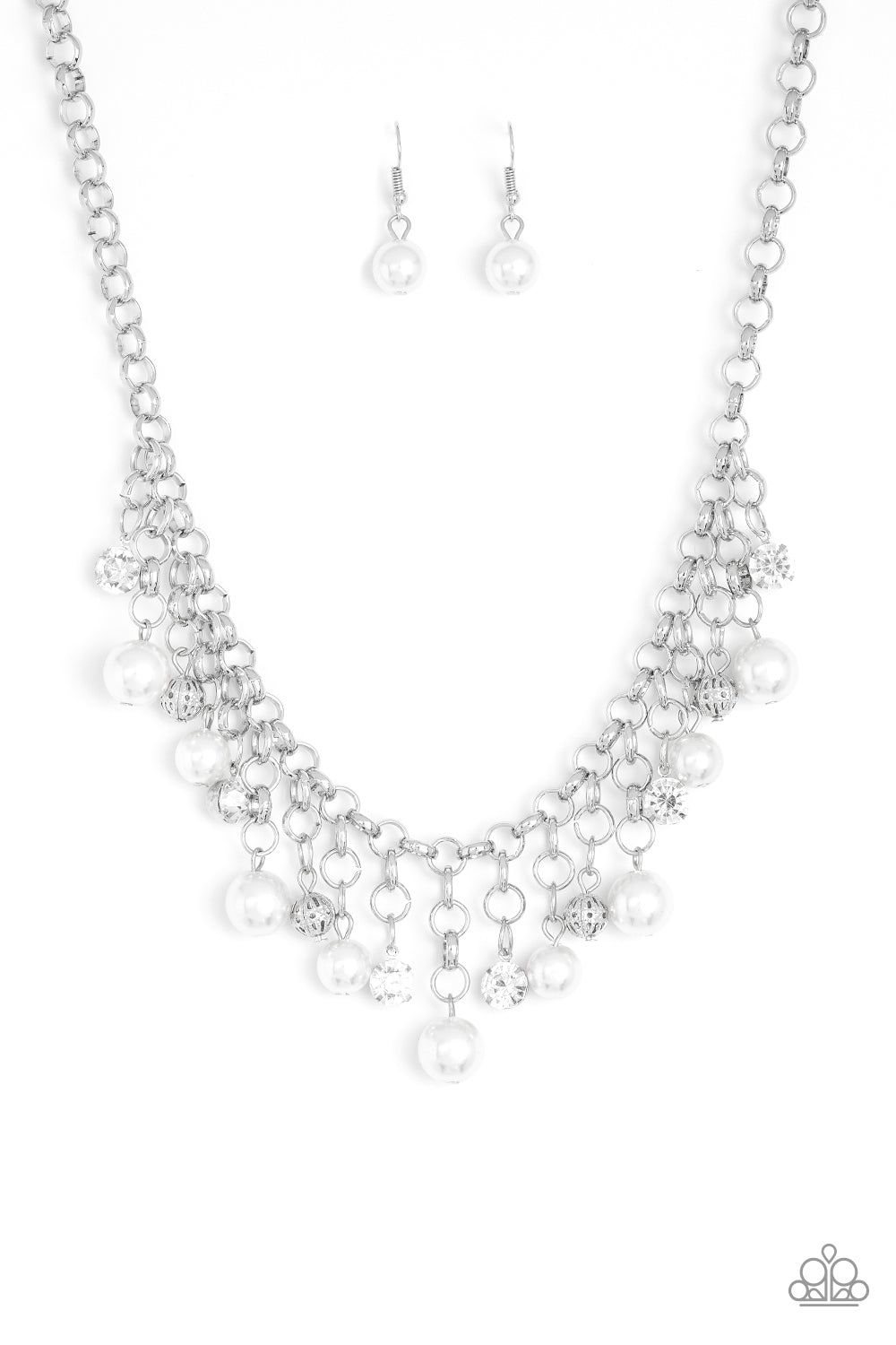 Paparazzi HEIR-headed - White
