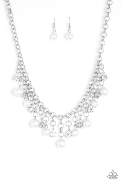 Paparazzi HEIR-headed - White