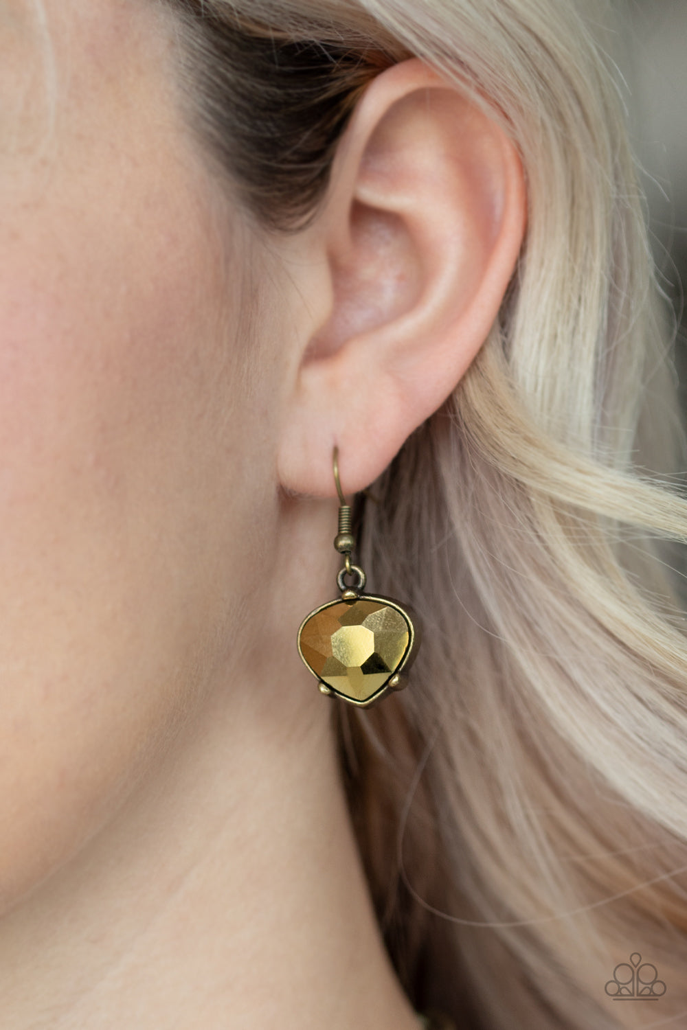 Paparazzi Star Quality Sparkle - Brass