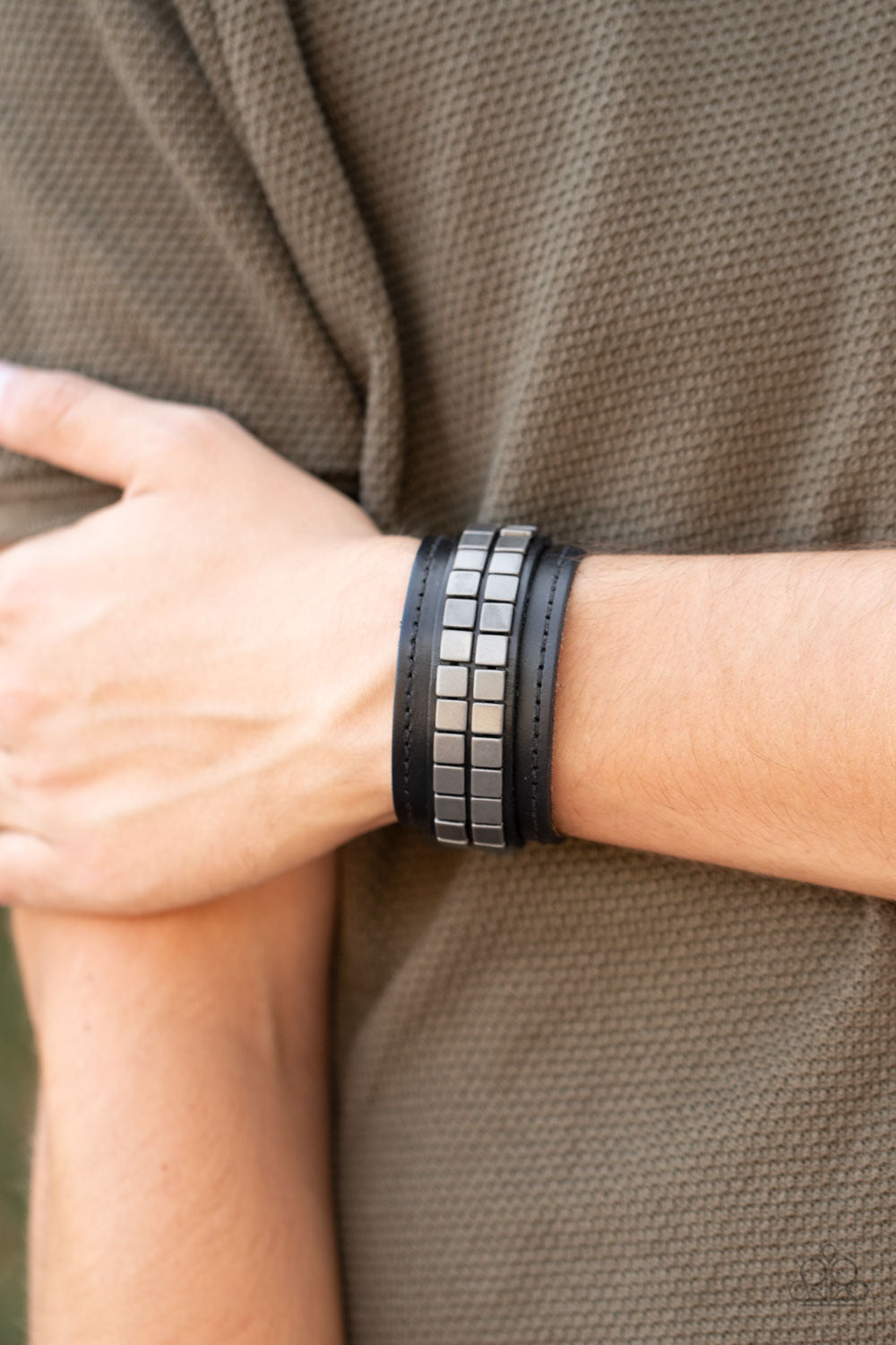 Paparazzi Engine Room - Black