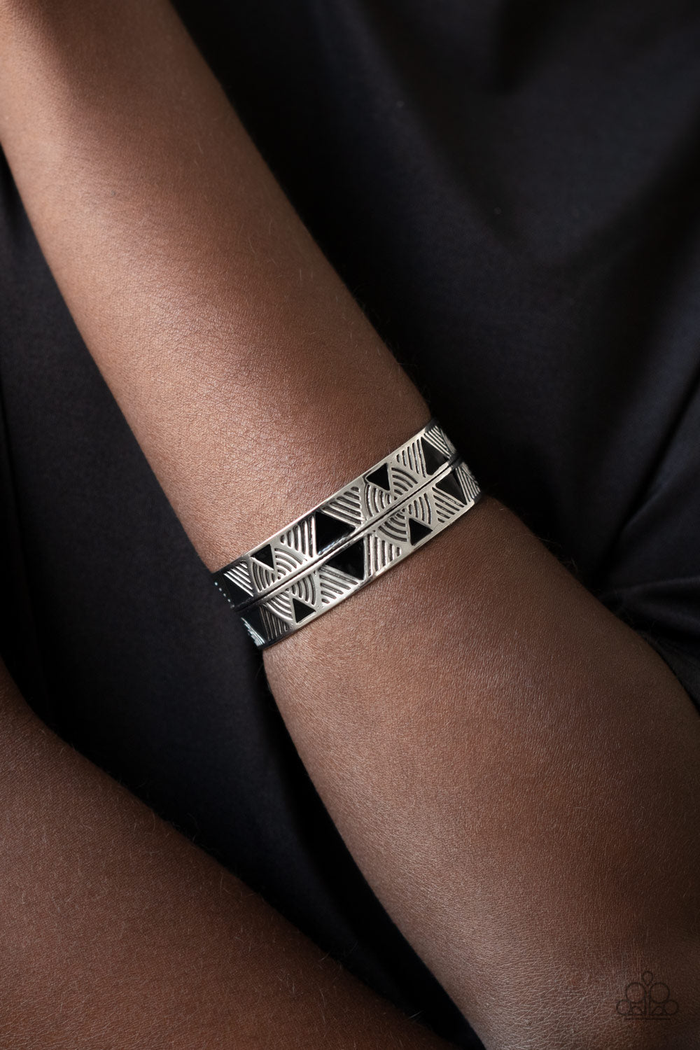 Paparazzi Hidden Glyphs - Black