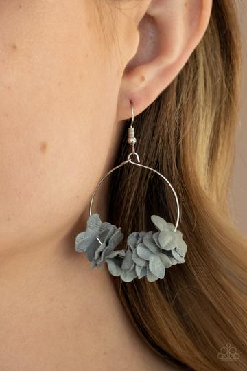 Paparazzi Flirty Florets