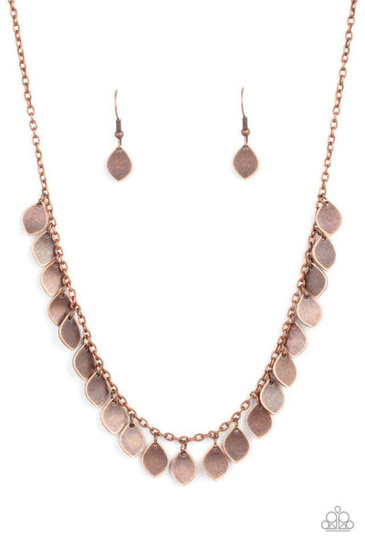 Paparazzi Necklace ~ Dainty DISCovery