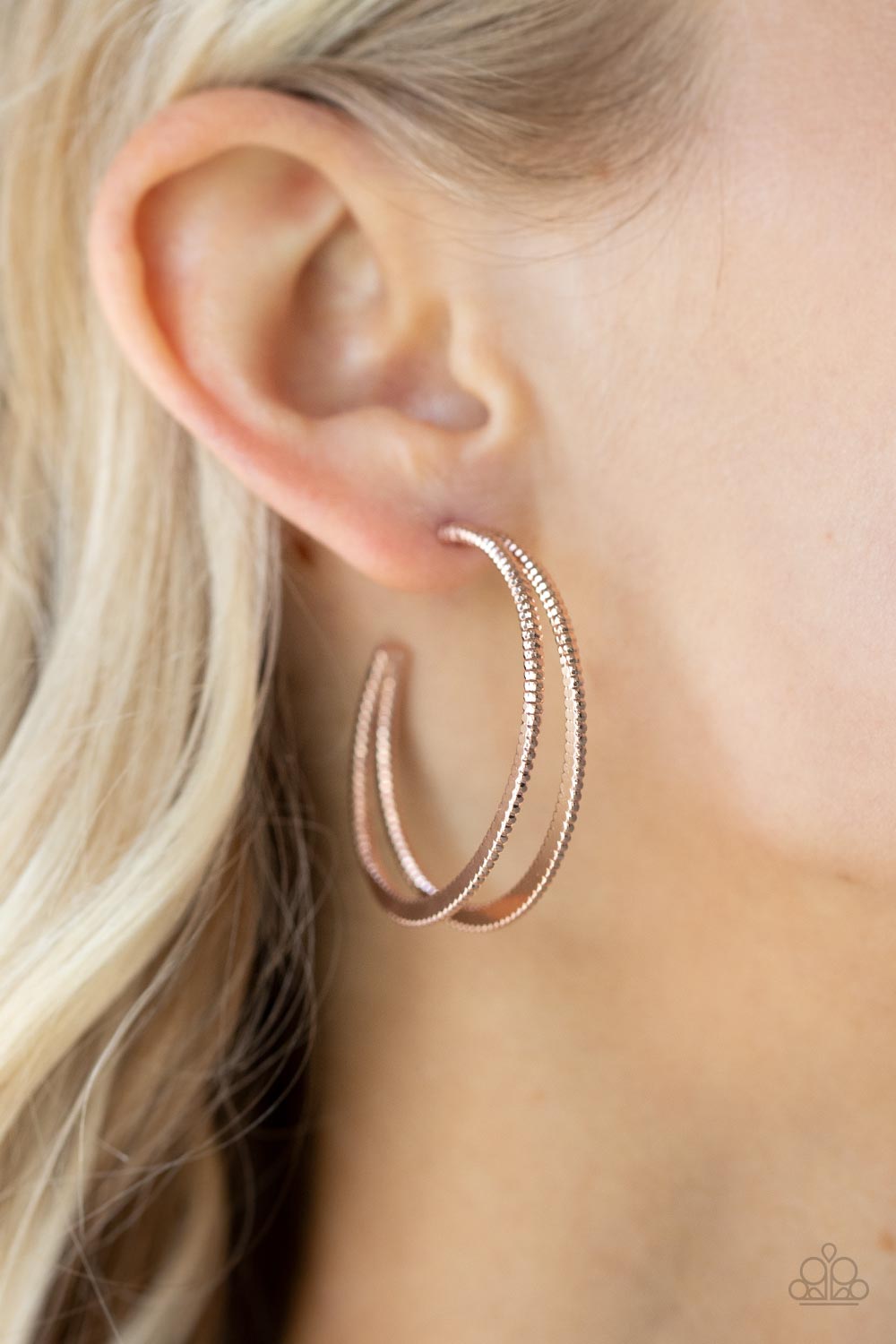 Paparazzi Rustic Curves