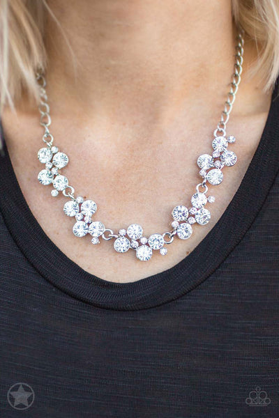 Paparazzi Hollywood Hills - Studio Bling by Glam With Mack
