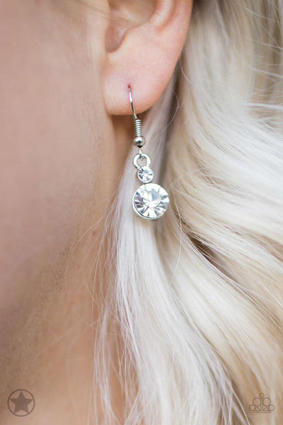 Paparazzi Hollywood Hills - Studio Bling by Glam With Mack