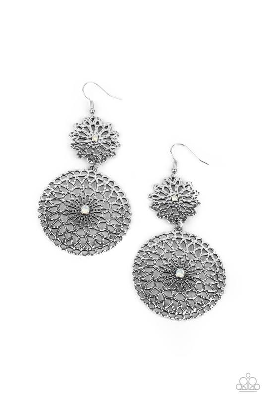 Paparazzi earrings Garden Mantra