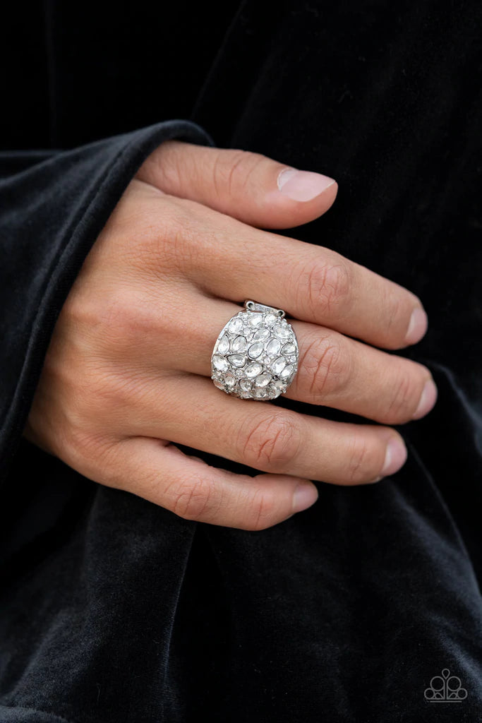 Paparazzi Here Comes the Boom!