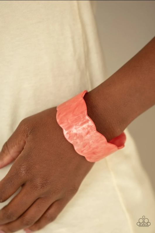 Paparazzi Retro Ruffle