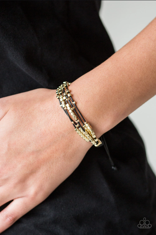 Paparazzi Modern Minimalism – Gold