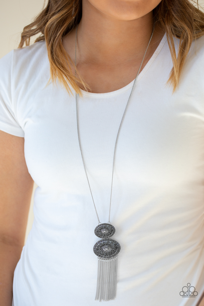Paparazzi Sun Goddess - Silver