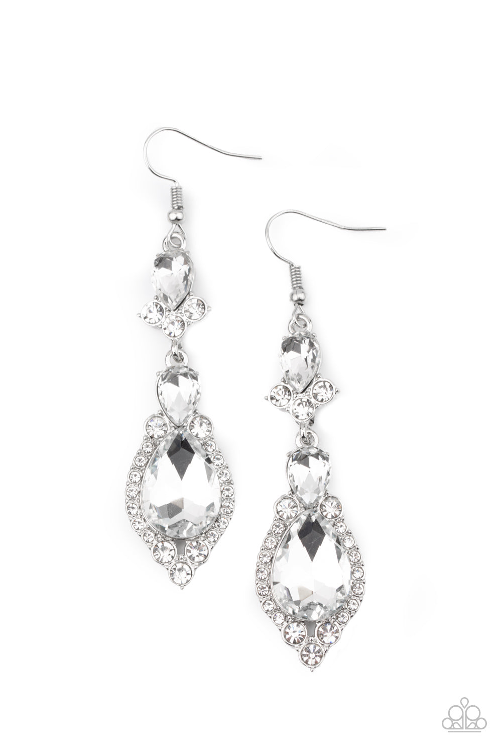 Paparazzi Fully Flauntable - White